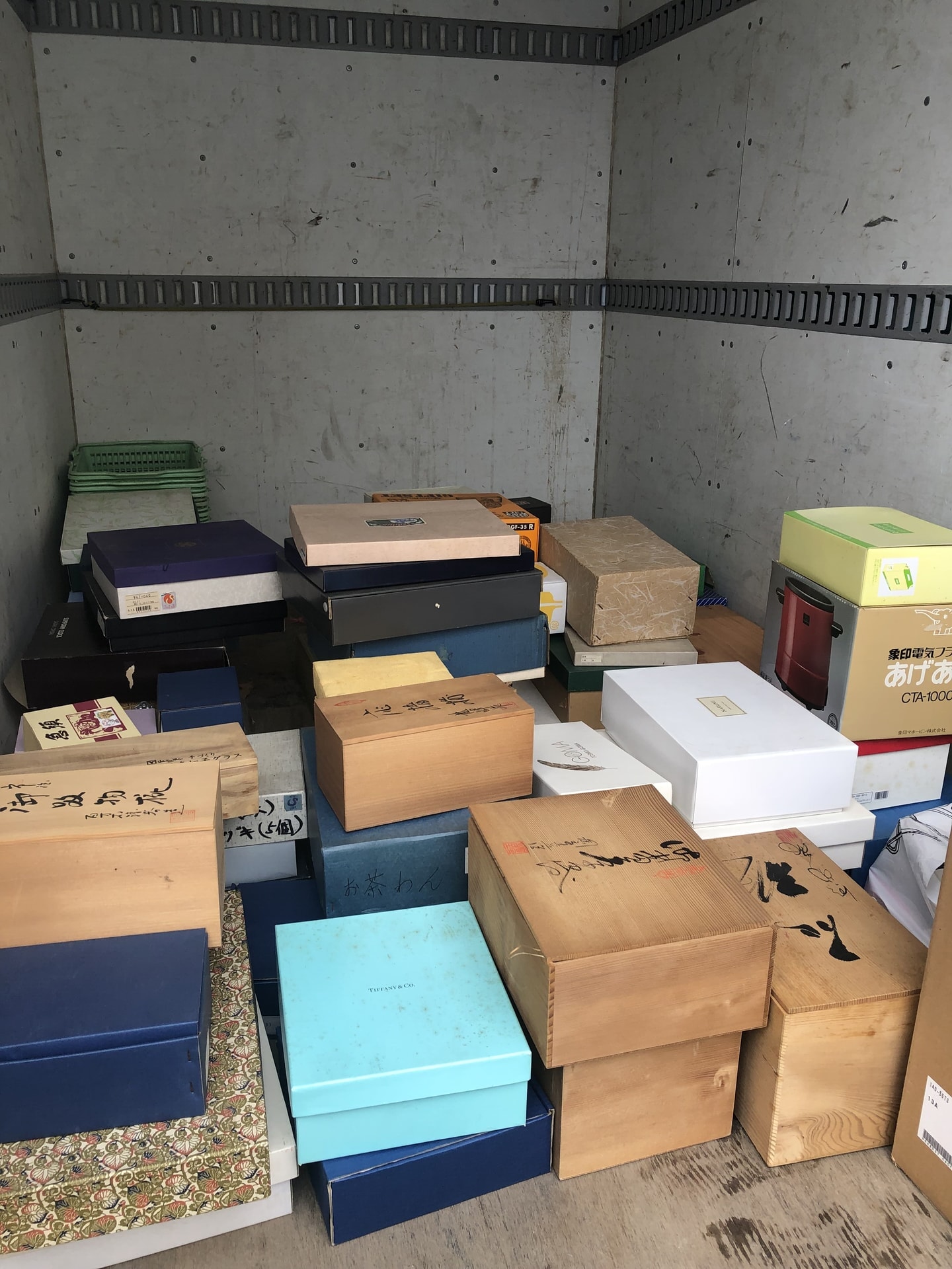 大阪府岸和田市　ギフト、贈答品買い取り